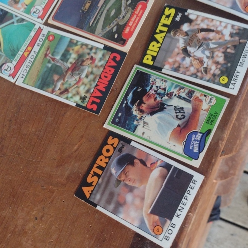 Vintage Baseball Trading Cards Collection - Picture 6 of 7